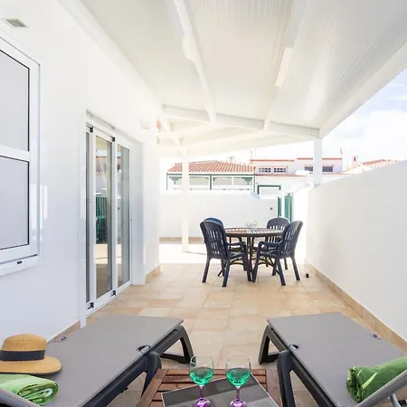 De La Sombra A La Luz *